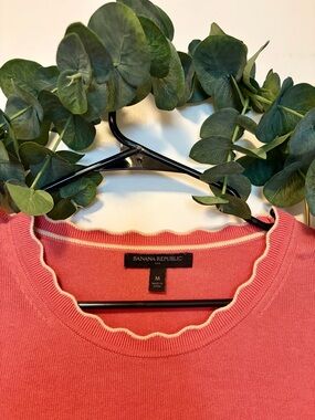 Banana Republic Coral Scoop Neck Sweater with Contrast Scallop Trim